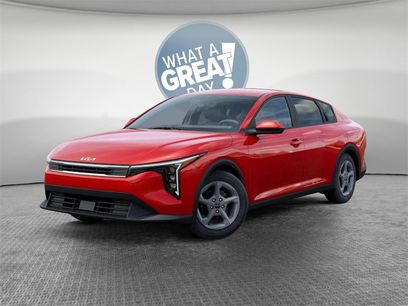 New 2025 Kia K4 LXS