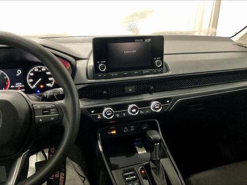 Used 2025 Honda CR-V EX image 18