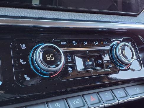 Used 2024 GMC Sierra 1500 Denali w/ Denali Reserve Package image 8