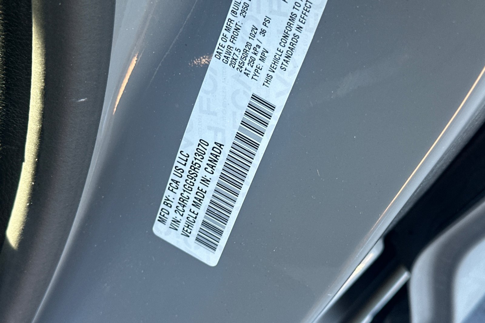 Used 2025 Chrysler Pacifica Limited FWD image 54