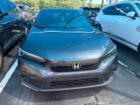 Used 2022 Honda Civic Sport image 3