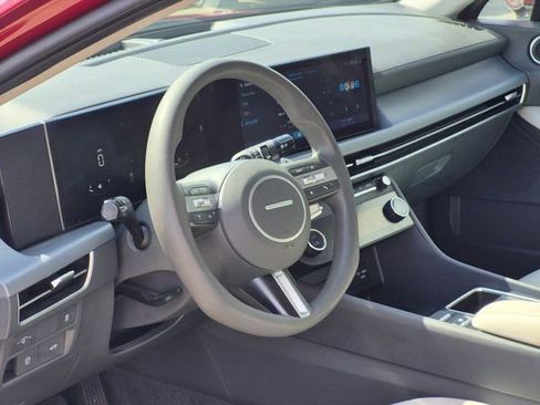 Used 2025 Hyundai Sonata SEL FWD image 11