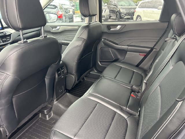 Used 2022 Ford Escape Titanium w/ Class II Trailer Tow Package AWD/4WD image 30