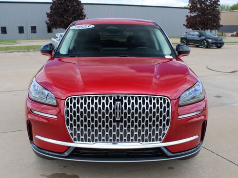 Used 2023 Lincoln Corsair FWD image 2