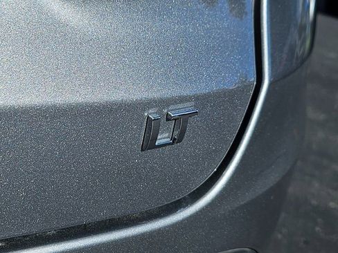 Used 2025 Chevrolet Trax LT image 11