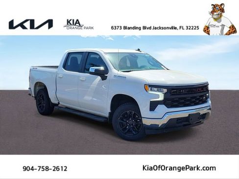 Used 2022 Chevrolet Silverado 1500 LT image 1