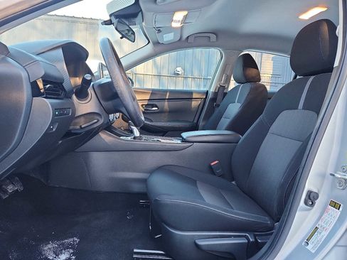 Used 2023 Nissan Sentra SV image 13