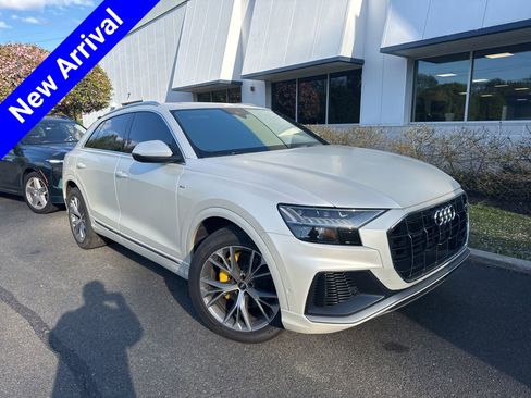 Used 2021 Audi Q8 Premium Plus w/ Premium Plus Package image 1