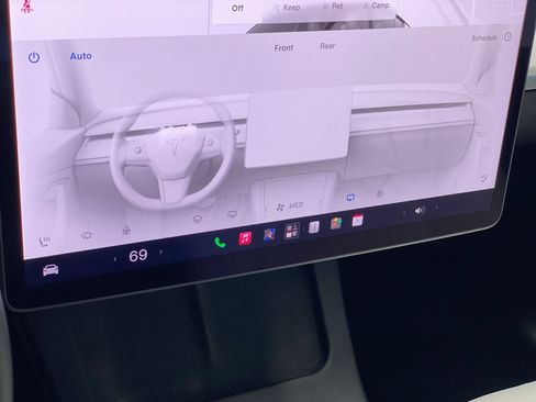 Used 2024 Tesla Model Y Long Range AWD/4WD image 24