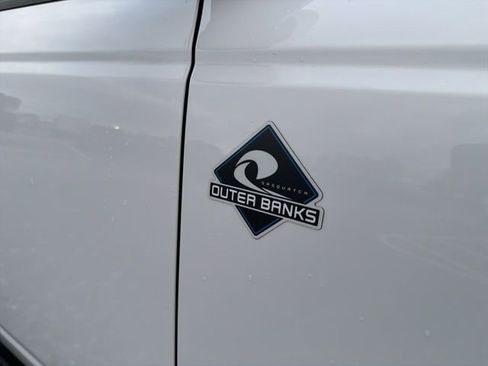 Certified 2022 Ford Bronco Outer Banks w/ Sasquatch Package image 5