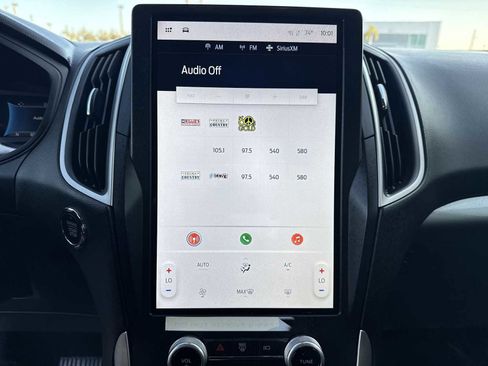 Used 2023 Ford Edge SE image 25