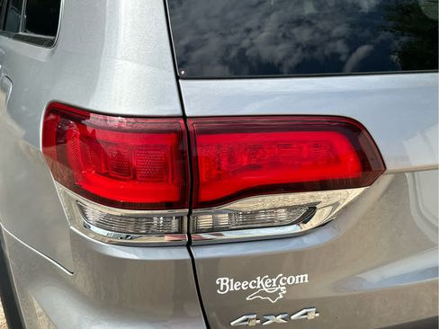 Used 2021 Jeep Grand Cherokee Limited image 17