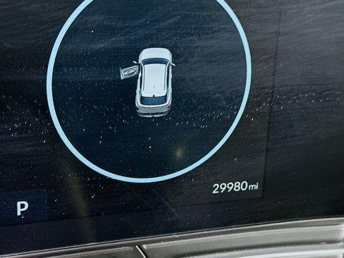 Used 2024 Hyundai Kona SEL FWD image 19