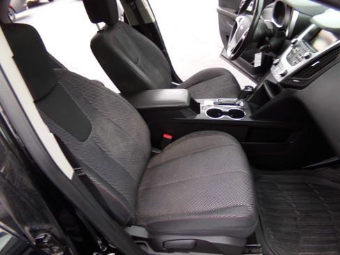 Used 2017 Chevrolet Equinox LT w/ Convenience Package image 25