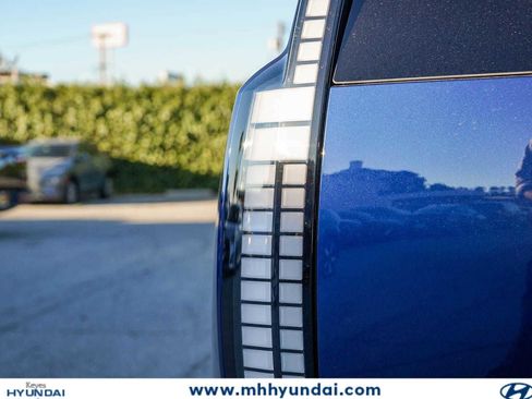 New 2026 Hyundai Ioniq 9 SE AWD/4WD image 9