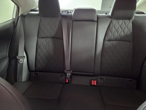 Used 2020 Toyota Corolla LE FWD image 22
