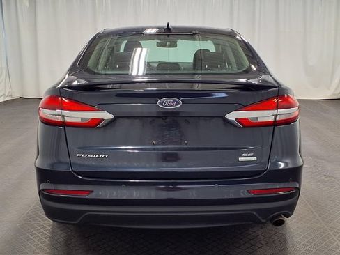 Used 2020 Ford Fusion SE w/ Equipment Group 151A FWD image 4