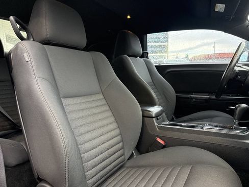 Used 2013 Dodge Challenger SXT w/ Sound Group image 18