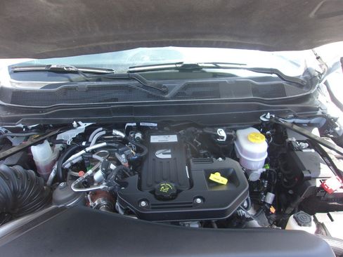 Used 2025 RAM 2500 Big Horn AWD/4WD image 26