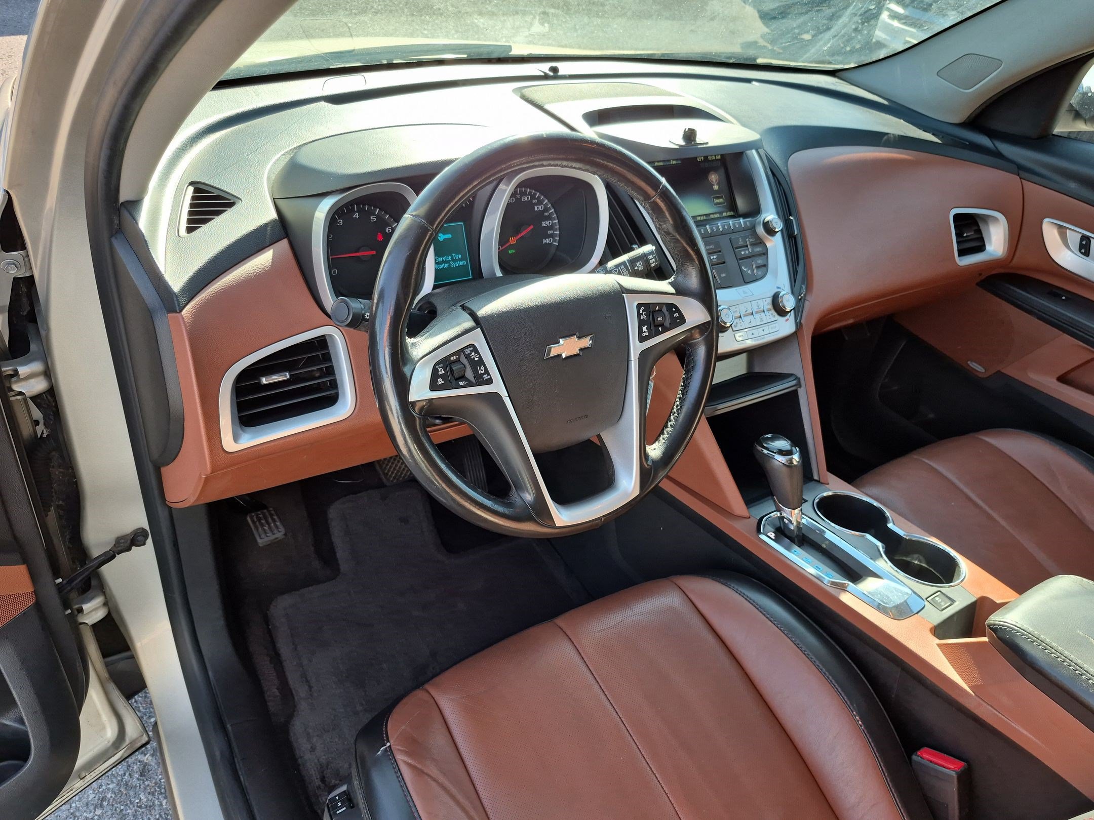 Used 2016 Chevrolet Equinox LTZ w/ Enhanced Convenience Package FWD image 14