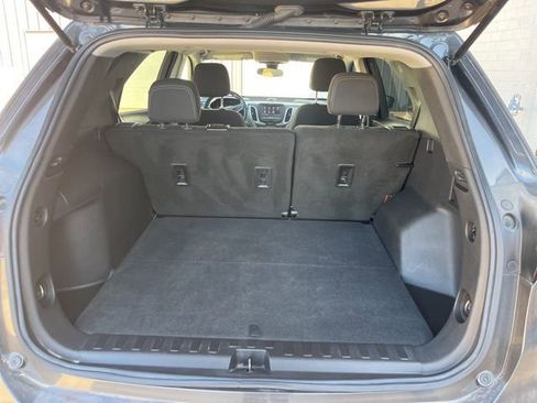 Used 2022 Chevrolet Equinox LT image 8
