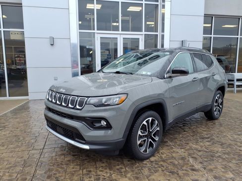 Used 2022 Jeep Compass Limited image 2