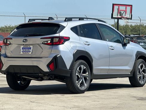 New 2025 Subaru Crosstrek 2.0i Premium image 3
