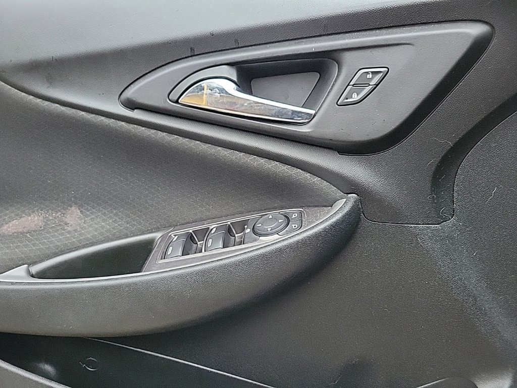 Used 2021 Chevrolet Malibu RS FWD image 11