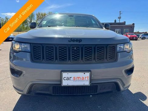 Used 2021 Jeep Grand Cherokee Laredo X AWD/4WD image 2