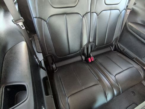 Used 2021 Jeep Grand Cherokee L Limited image 21