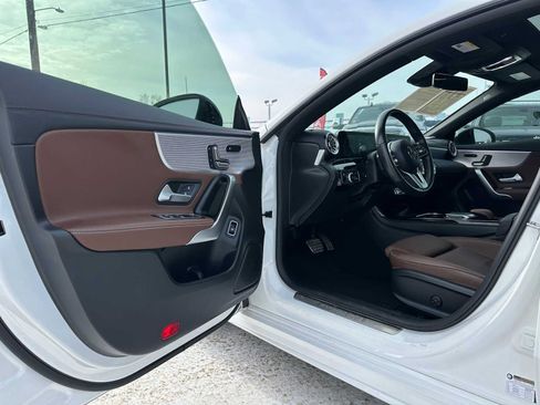 Used 2022 Mercedes-Benz CLA 250 4MATIC image 19