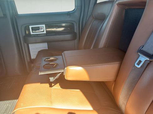 Used 2014 Ford F150 Platinum image 29