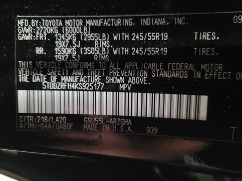 Used 2019 Toyota Highlander Limited w/ Protection Package #3 image 33