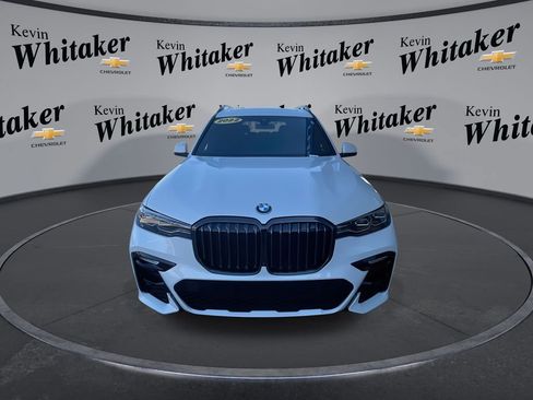 Used 2022 BMW X7 xDrive40i w/ M Sport Package image 3