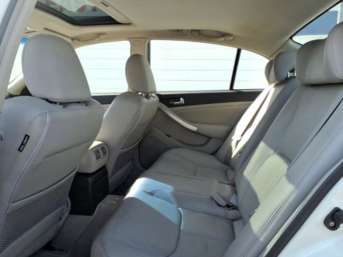 Used 2005 INFINITI G35 x Sedan w/ (P03) Premium Pkg C image 10