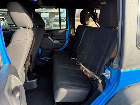 Used 2015 Jeep Wrangler Unlimited Sport w/ Quick Order Package 24S image 12