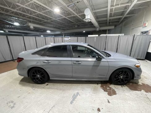 Used 2025 Honda Civic Sport image 27