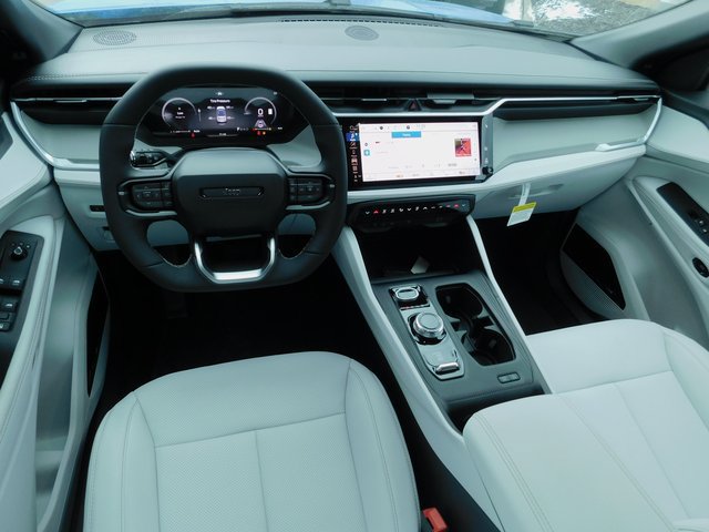 Used 2026 Jeep Cherokee Limited AWD/4WD image 12