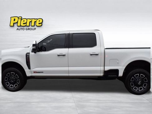 Used 2024 Ford F350 Platinum w/ FX4 Off-Road Package image 18