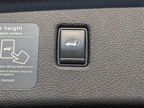 Used 2021 INFINITI QX50 Luxe w/ Appearance Package AWD/4WD image 14
