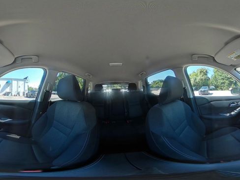 Used 2025 Nissan Rogue SV FWD image 44