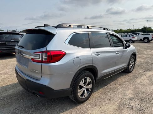 Used 2023 Subaru Ascent Premium w/ Convenience Package AWD/4WD image 3