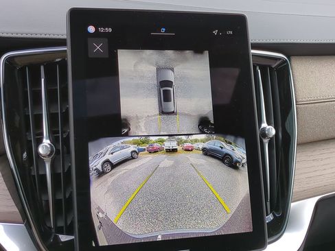 New 2026 Volvo XC90 B6 Plus image 19