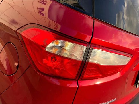 Used 2021 Ford EcoSport SE w/ SE Convenience Package image 28