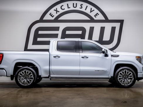 Used 2026 GMC Sierra 1500 Denali Ultimate image 8