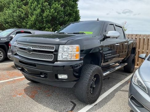 Used 2012 Chevrolet Silverado 1500 LT w/ All-Star Edition AWD/4WD image 3