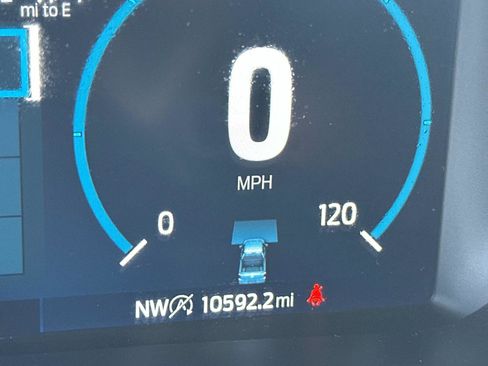 Certified 2023 Ford F150 Lariat w/ Equipment Group 502A High image 19