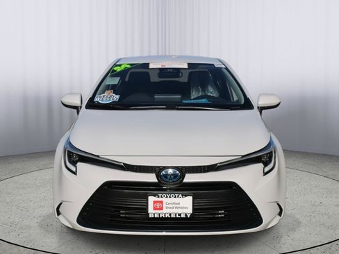 Certified 2024 Toyota Corolla LE image 3
