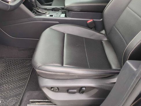 Used 2023 Volkswagen Atlas SE w/ Panoramic Sunroof Package FWD image 18