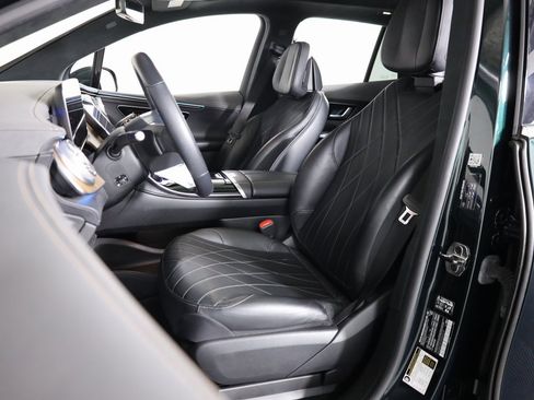 Used 2023 Mercedes-Benz EQE 500 4MATIC SUV w/ Pinnacle Trim Package image 30